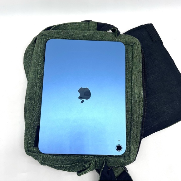 Chic Green Crossbody Bag with Spiral Accent, Handmade Multi-pocket EverydayBag - Picture 14 of 15